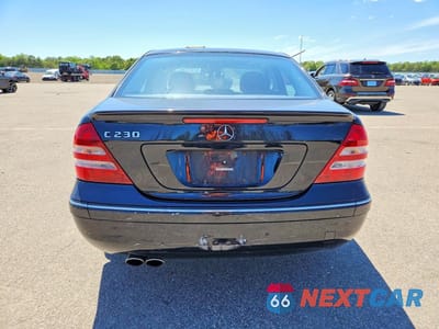 Zdjęcie 6 z 12 samochodu: 2007 MERCEDES-BENZ C 230 VIN:WDBRF52H77F933180 - miniatura