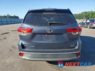 Zdjęcie 6 z 13 samochodu: 2018 TOYOTA HIGHLANDER XLE VIN:5TDKZRFH7JS280711 - miniatura