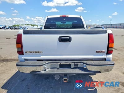 Zdjęcie 6 z 12 samochodu: 2003 GMC NEW SIERRA C1500 VIN:1GTEC14T93Z360648 - miniatura