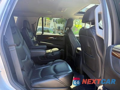 Zdjęcie 6 z 12 samochodu: 2020 CADILLAC ESCALADE LUXURY VIN:1GYS4BKJ6LR156326 - miniatura