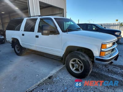 Czwarte zdjęcie samochodu z boku: 1995 CHEVROLET SUBURBAN K2500 VIN:1GNGK26NXSJ312550 - miniatura