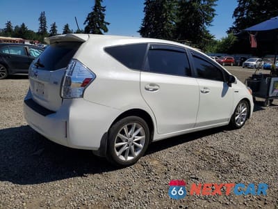 Trzecie zdjęcie samochodu z tyłu: 2014 TOYOTA PRIUS V FIVE VIN:JTDZN3EU6E3296234 - miniatura