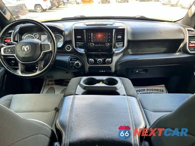 Zdjęcie 9 z 11 samochodu: 2021 RAM 1500 BIG HORN/LONE STAR VIN:1C6RRFFG2MN612835 - miniatura