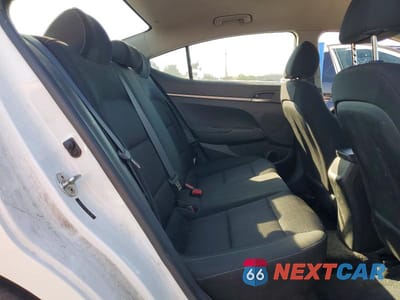 Zdjęcie 10 z 12 samochodu: 2018 HYUNDAI ELANTRA SE VIN:5NPD74LF3JH389578 - miniatura