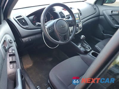 Zdjęcie 8 z 12 samochodu: 2012 KIA FORTE EX VIN:KNAFU4A20C5629574 - miniatura