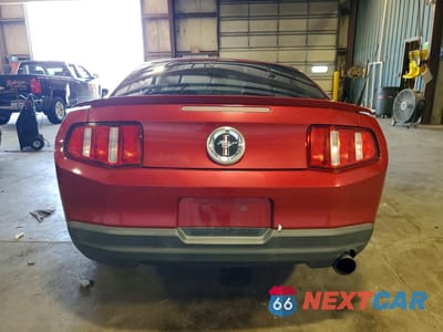 Zdjęcie 6 z 12 samochodu: 2010 FORD MUSTANG VIN:1ZVBP8ANXA5153838 - miniatura