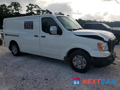 Czwarte zdjęcie samochodu z boku: 2017 NISSAN NV 3500 HD SL VIN:1N6AF0KY8HN807447 - miniatura