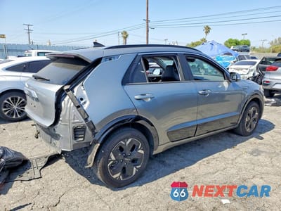 Trzecie zdjęcie samochodu z tyłu: 2023 KIA NIRO WIND VIN:KNDCR3L16P5028343 - miniatura