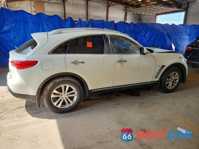 Trzecie zdjęcie samochodu z tyłu: 2017 INFINITI QX70 BASE VIN:JN8CS1MW9HM410526 - miniatura