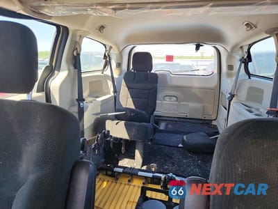 Zdjęcie 10 z 13 samochodu: 2016 DODGE GRAND CARAVAN SE VIN:2C4RDGBG5GR123078 - miniatura