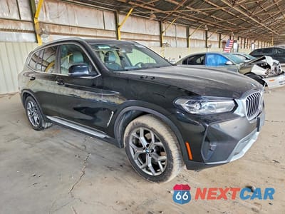 Czwarte zdjęcie samochodu z boku: 2023 BMW X3 XDRIVE30I VIN:5UX53DP00P9S16087 - miniatura