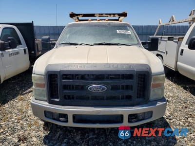 Piąte zdjęcie samochodu w środku: 2009 FORD F350 SUPER DUTY VIN:1FDWX34569EA33139 - miniatura