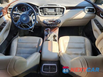 Zdjęcie 8 z 13 samochodu: 2016 KIA SORENTO EX VIN:5XYPHDA50GG132866 - miniatura