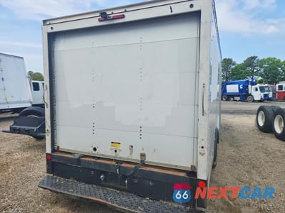 Zdjęcie 6 z 13 samochodu: 2022 FORD ECONOLINE E350 SUPER DUTY CUTAWAY VAN VIN:1FDWE3FK0NDC01625 - miniatura