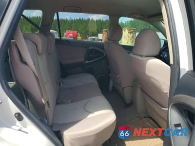 Zdjęcie 10 z 12 samochodu: 2006 TOYOTA RAV4 BASE VIN:JTMZD33V365011929 - miniatura