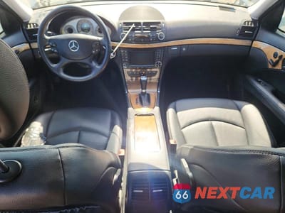 Zdjęcie 8 z 12 samochodu: 2008 MERCEDES-BENZ E 350 VIN:WDBUF56XX8B317185 - miniatura