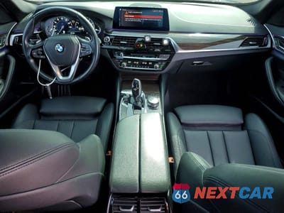 Zdjęcie 8 z 12 samochodu: 2019 BMW 530 I VIN:WBAJA5C50KWA57935 - miniatura