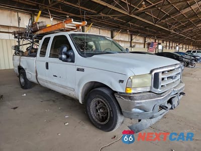 Czwarte zdjęcie samochodu z boku: 2002 FORD F250 SUPER DUTY VIN:1FTNX20L22EB64122 - miniatura