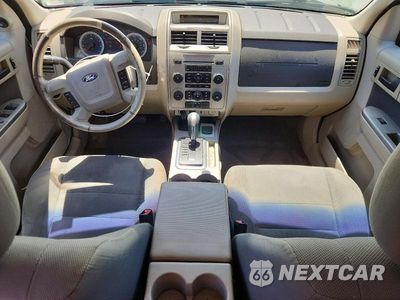 Zdjęcie 8 z 13 samochodu: 2009 FORD ESCAPE HYBRID VIN:1FMCU49359KA91818 - miniatura