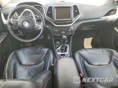 Zdjęcie 8 z 13 samochodu: 2016 JEEP CHEROKEE TRAILHAWK VIN:1C4PJMBS6GW109409 - miniatura