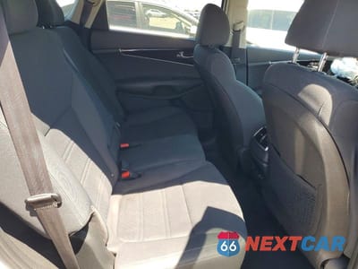 Zdjęcie 11 z 13 samochodu: 2020 KIA SORENTO L VIN:5XYPG4A32LG638839 - miniatura