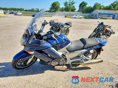 Trzecie zdjęcie samochodu z tyłu: 2006 YAMAHA FJR1300 VIN:JYARP15E16A001055 - miniatura