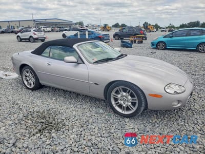 Czwarte zdjęcie samochodu z boku: 2001 JAGUAR XK8 VIN:SAJDA42C11NA22756 - miniatura