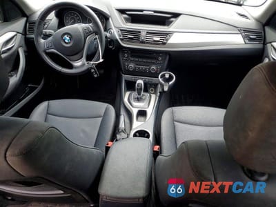 Zdjęcie 8 z 12 samochodu: 2013 BMW X1 XDRIVE28I VIN:WBAVL1C50DVR91832 - miniatura