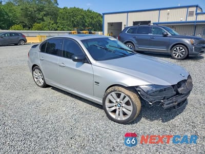 Czwarte zdjęcie samochodu z boku: 2010 BMW 335 XI VIN:WBAPL3C55AA407996 - miniatura