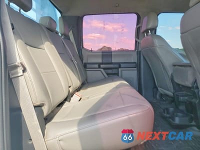 Zdjęcie 10 z 12 samochodu: 2019 FORD F350 SUPER DUTY VIN:1FD8W3HT7KED73121 - miniatura