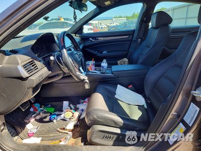 Zdjęcie 7 z 12 samochodu: 2019 HONDA ACCORD SPORT VIN:1HGCV1F31KA022271 - miniatura