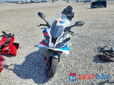 Drugie zdjęcie samochodu z przodu: 2025 BMW S 1000 RR VIN:WB10P2300S6K99604 - miniatura