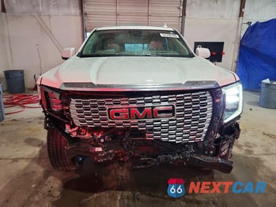 Piąte zdjęcie samochodu w środku: 2023 GMC YUKON DENALI VIN:1GKS2DKL7PR171047 - miniatura