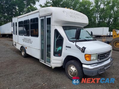 2007 FORD ECONOLINE E450 SUPER DUTY CUTAWAY VAN 1FDXE45S57DA61196 - główne zdjęcie licytacji z USA - miniatura