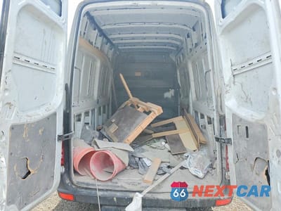Zdjęcie 10 z 14 samochodu: 2018 MERCEDES-BENZ SPRINTER 2500 VIN:WD3PE7CD9JP611610 - miniatura