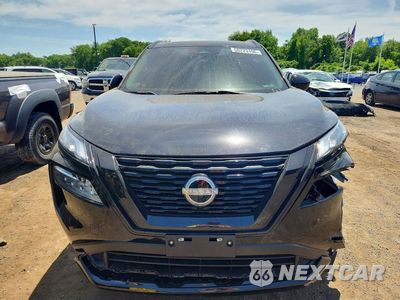 Piąte zdjęcie samochodu w środku: 2023 NISSAN ROGUE SV VIN:JN8BT3BB3PW214914 - miniatura