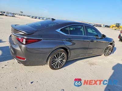 Trzecie zdjęcie samochodu z tyłu: 2024 LEXUS ES 350 BASE VIN:58ADZ1B13RU161889 - miniatura