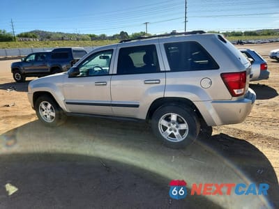 Drugie zdjęcie samochodu z przodu: 2007 JEEP GRAND CHEROKEE LAREDO VIN:1J8GR48K47C607232 - miniatura