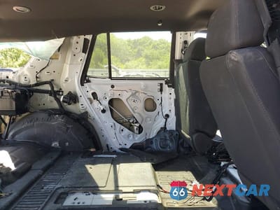 Zdjęcie 11 z 14 samochodu: 2024 CHEVROLET TAHOE K1500 VIN:1GNSKLED6RR188815 - miniatura