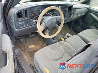 Zdjęcie 8 z 12 samochodu: 2004 CHEVROLET SILVERADO K1500 VIN:1GCEK14V54E152229 - miniatura
