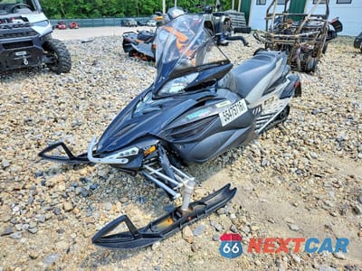 Drugie zdjęcie samochodu z przodu: 2011 YAMAHA RX10 APEX VIN:JYE8JT008BA002104 - miniatura