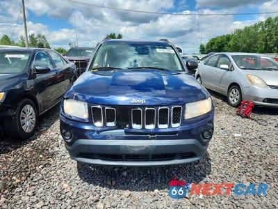 Piąte zdjęcie samochodu w środku: 2012 JEEP COMPASS LATITUDE VIN:1C4NJDEB9CD577627 - miniatura