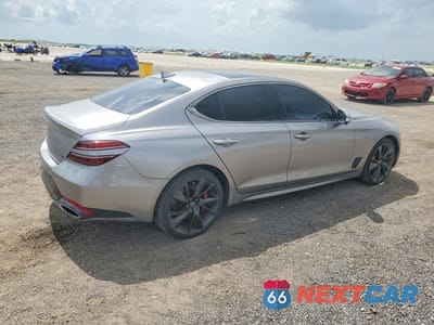 Trzecie zdjęcie samochodu z tyłu: 2022 GENESIS G70 3.3T STANDARD VIN:KMTG54TE0NU097488 - miniatura