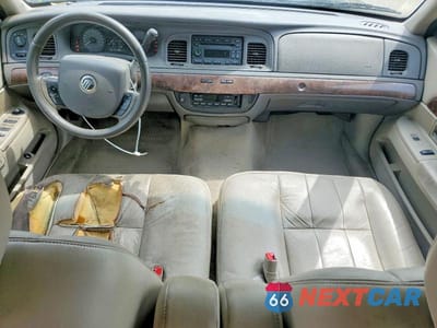 Zdjęcie 8 z 12 samochodu: 2010 MERCURY GRAND MARQUIS LS VIN:2MEBM7FV3AX600196 - miniatura