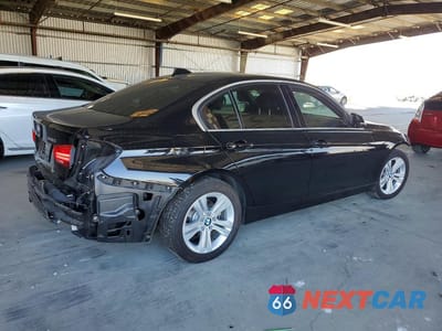 Trzecie zdjęcie samochodu z tyłu: 2017 BMW 330 I VIN:WBA8B9G5XHNU51855 - miniatura