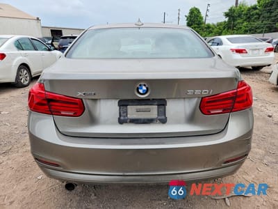 Zdjęcie 6 z 13 samochodu: 2018 BMW 320 XI VIN:WBA8E5G57JNV03111 - miniatura