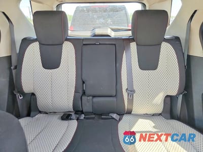Zdjęcie 10 z 13 samochodu: 2012 CHEVROLET EQUINOX LT VIN:2GNALDEK3C6333664 - miniatura