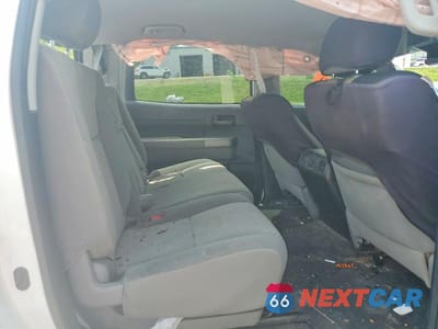 Zdjęcie 10 z 12 samochodu: 2013 TOYOTA TUNDRA CREWMAX SR5 VIN:5TFDM5F13DX042064 - miniatura