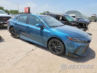 Czwarte zdjęcie samochodu z boku: 2025 TOYOTA CAMRY SE VIN:4T1DAACK1SU181733 - miniatura