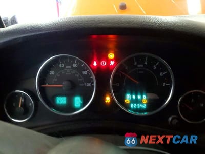 Zdjęcie 9 z 13 samochodu: 2012 JEEP WRANGLER SAHARA VIN:1C4AJWBG1CL228607 - miniatura